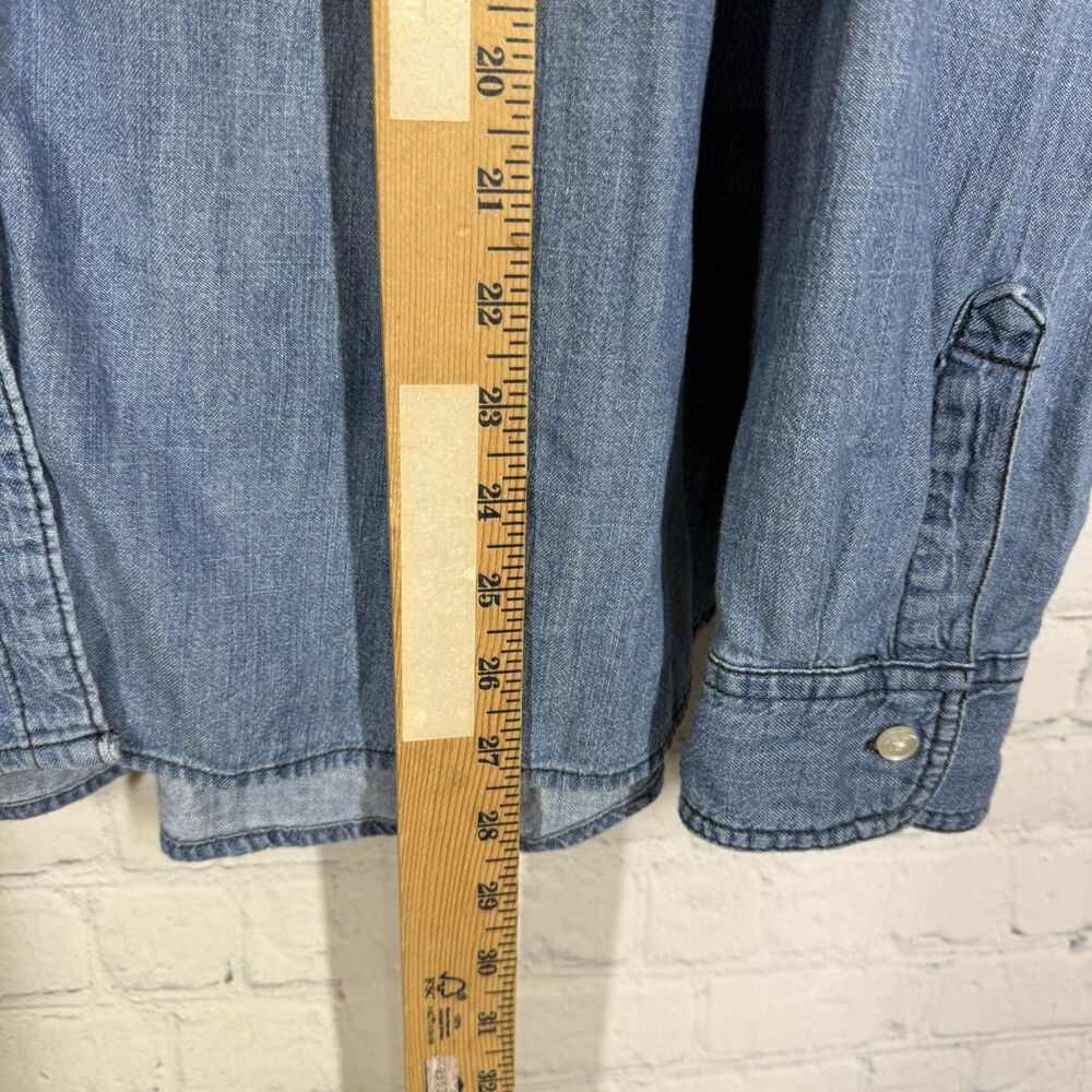 Old Navy The Classic Shirt Women XXL Blue Chambray Denim Button Up 100% Cotton - Picture 8 of 9